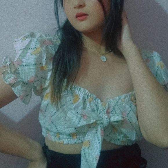 A Crop Top - Picture 2 of 2